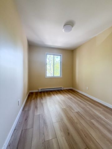 Av. de Belleville, H1H 5A4, Montréal - Photo 2