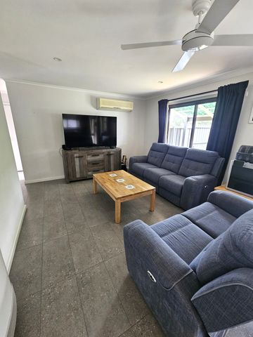 Updated Family Home In A Quiet Location! - Photo 4