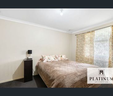 59B Kenny Crescent, Rangeway, WA 6530 - Photo 3