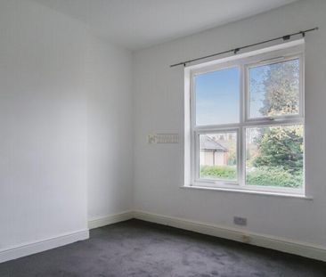 2 bedroom end of terrace house to rent - Photo 3