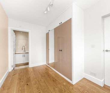 5 bedroom detached house to rent - Photo 3