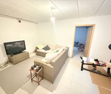 Avenue Léopold III, 1970, Wezembeek-Oppem - Photo 1