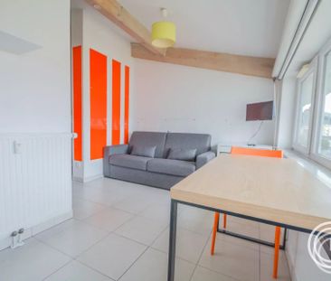STUDIO MEUBLE - ST JEAN D'ANGELY - 2 RUE DE GILETTE - Photo 4