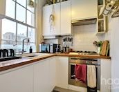 Stockwell Park Crescent - Photo 1