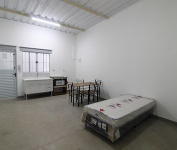 Studio para alugar com 33m², 1 quarto e sem vaga - Foto 2
