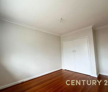 Neat Unit in Top Location - Photo 1