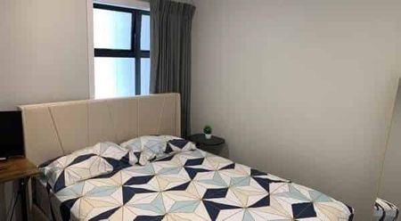 Modern townhouse in Enderley - Photo 5