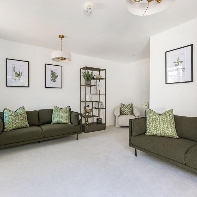 4 bedroom terraced house to rent - Photo 1