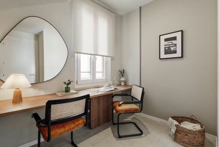 Ronda de Sant Pere, Barcelona, Catalonia 08010 - Foto 3