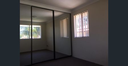 3 Bedrooms! Pool & Tennis Court in Complex! - Photo 3