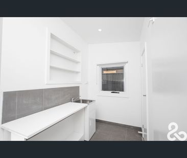 Fully renovated and freshly painted - Photo 6