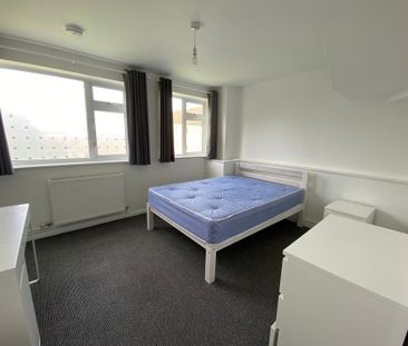 4 bedroom house to rent - Photo 5