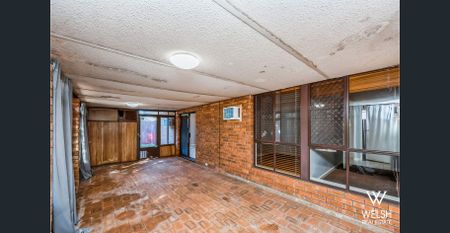 RIGHT ON THE EDGE OF HERDSMAN LAKE! - Photo 5