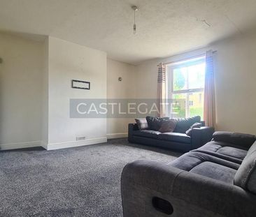 2 bedroom end of terrace house to rent - Photo 4