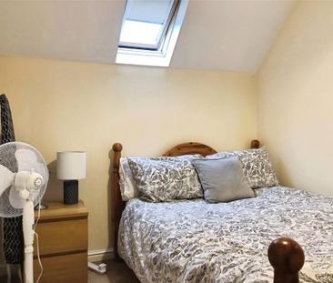 3 bedroom townhouse to rent - Photo 2