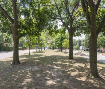 For Lease - 22 Midvale Road, Toronto, Ontario - Photo 2