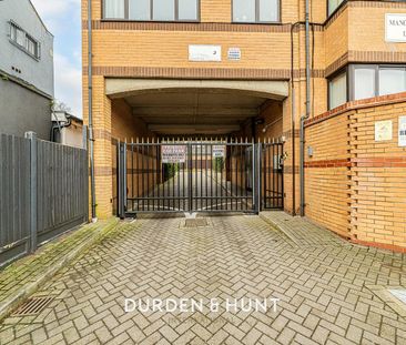 High Road, South Woodford - Photo 2