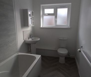 2 bedroom house to rent - Photo 1