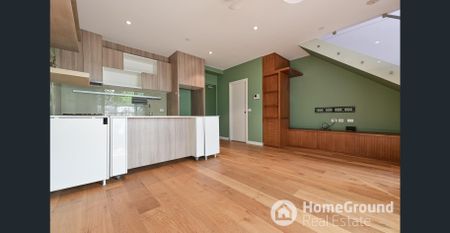 Modern Apartment with Easy Access to Everything - Photo 5