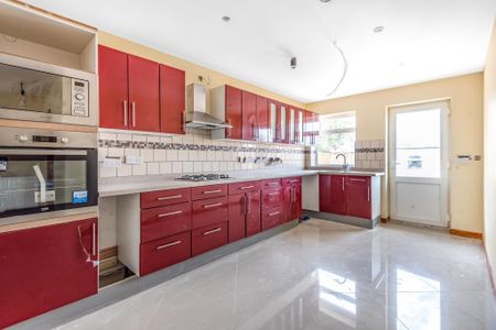 5 bedroom semi-detached house to rent - Photo 5