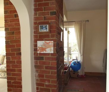 3 bedroom semi-detached house to rent - Photo 4