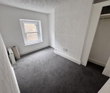 2 Bedroom Apartment To Let - Photo 4