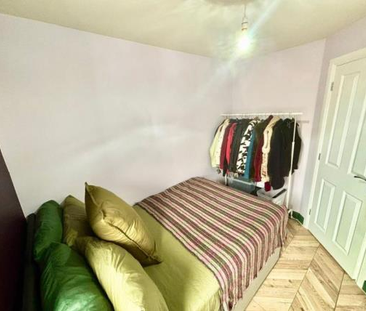 Collier Chase, Leeds, Micklefield - Photo 6