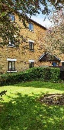 Feltham, West London, TW13 - Photo 1