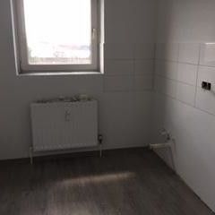 Schick, modern renoviert und familiengerecht - 3- Zimmer-Wohnung mit Balkon - Foto 1