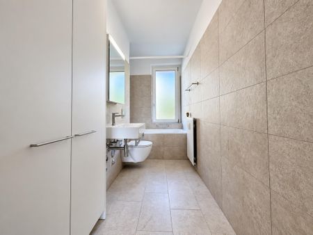 Frisch sanierte Altbauwohnung mit Charme - Photo 4