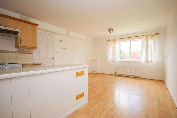 Kavanaghs Road, Brentwood, CM14 - Photo 1