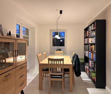 Gemütliche Dachgeschosswohnung mit Balkon in ruhiger und dennoch ze... - Photo 3