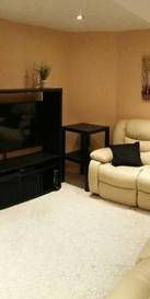 One bedroom Basement Apartment - Photo 3