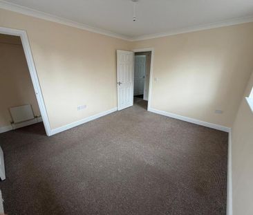 2 bedroom semi-detached house to rent - Photo 1
