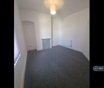 3 bedroom end of terrace house to rent - Photo 5