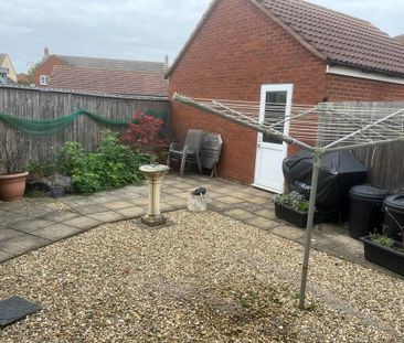 3 bedroom semi-detached house to rent - Photo 6