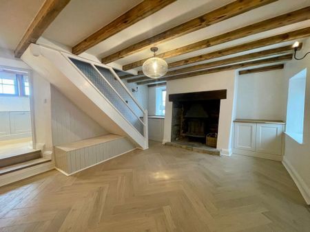 3 bedroom semi-detached house to rent - Photo 2