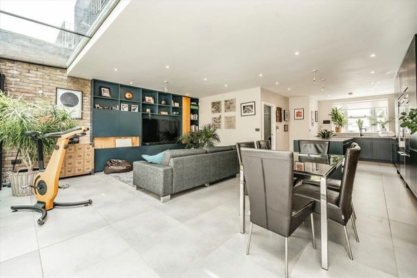 Emerald Square, Putney, SW15 - Photo 1