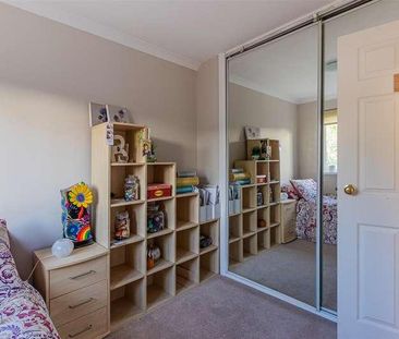 Kenley Close, Fairwater, CF5 - Photo 5