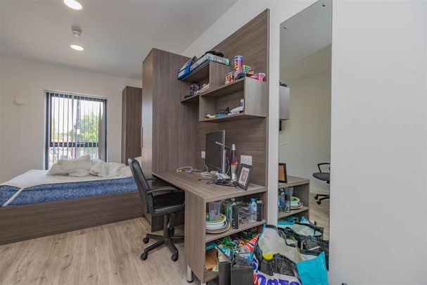 5 bedroom apartment to rent - Photo 1