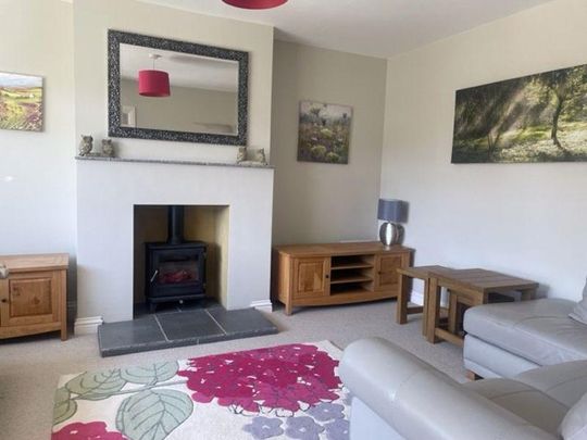 3 bedroom semi-detached house to rent - Photo 1