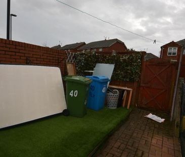 3 bedroom terraced house to rent - Photo 4