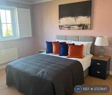 1 bedroom in a house share to rent - Photo 2