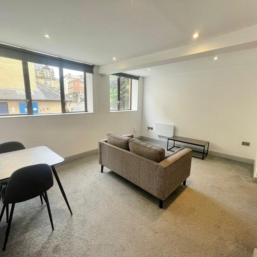 1 bedroom studio apartment to rent - Photo 1