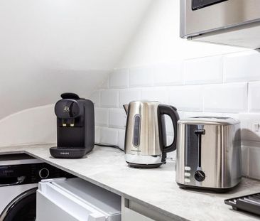 Studio to rent - Photo 1