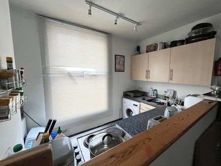 1 Bed Flat, City Road, BS2 - Photo 5