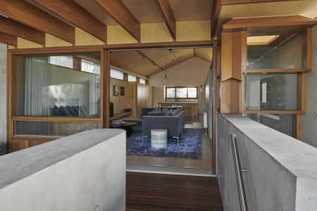 Furnished Architecturally Designed Residence - Photo 5