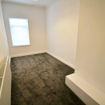 2 bedroom property to rent in Hindley Green - Photo 1