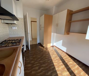 Location Appartement 2 pièces 49m² RODEZ 12000 - Photo 2