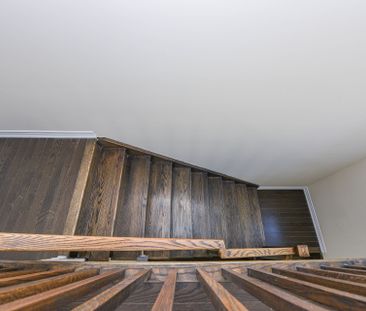 For Lease - 18 Cohoe Street, Brampton, Ontario - Photo 3